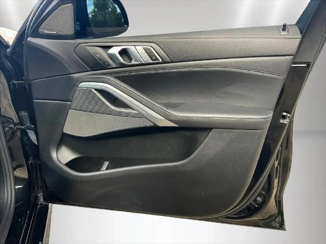 2021 BMW X6 M50i