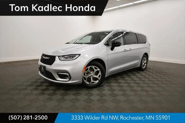 2024 Chrysler Pacifica Limited for sale in Rochester, MN