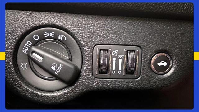 2018 Dodge Challenger SXT Plus