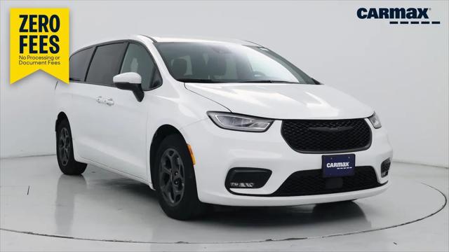 2023 Chrysler Pacifica Hybrid Touring L for sale in Sicklerville, NJ