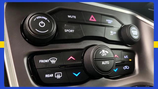 2021 Dodge Challenger SXT