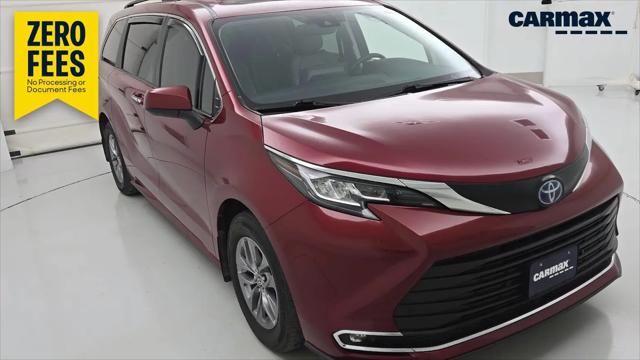 2023 Toyota Sienna XLE for sale in Fort Worth, TX