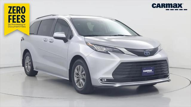 2022 Toyota Sienna XLE for sale in San Antonio, TX