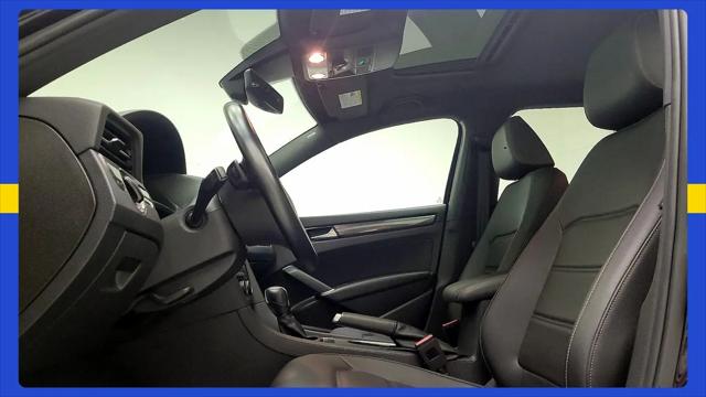 2021 Volkswagen Passat 2.0T R-Line