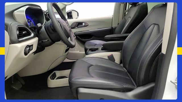 2024 Chrysler Pacifica Touring L AWD