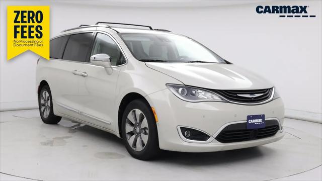 2017 Chrysler Pacifica Hybrid Platinum for sale in Newark, DE