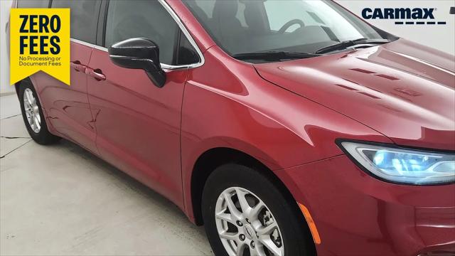 2025 Chrysler Pacifica Select for sale near Columbus, OH