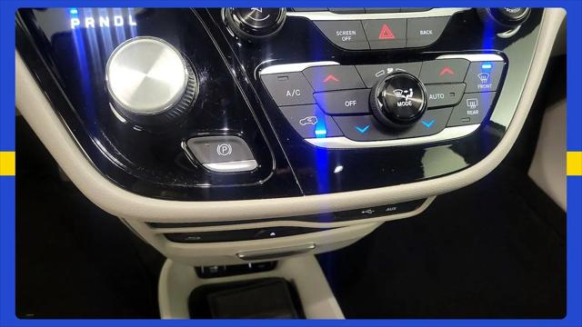 2017 Chrysler Pacifica Touring-L Plus