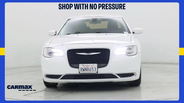 2016 Chrysler 300 Limited