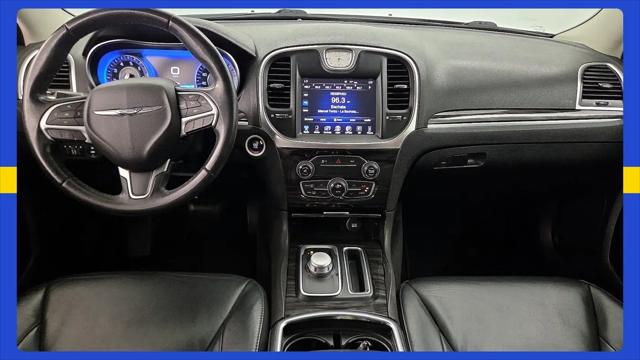 2016 Chrysler 300 Limited