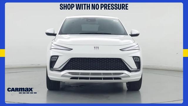 2024 Buick NV Avenir FWD