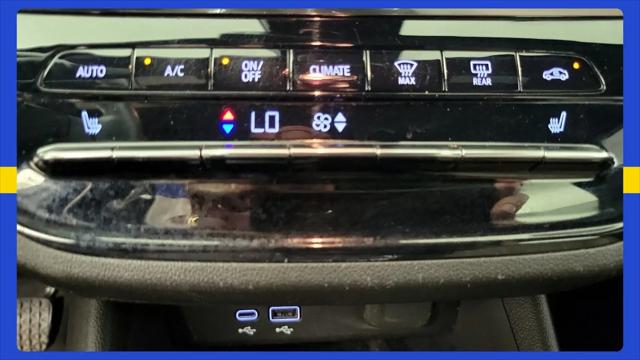 2024 Buick NV Avenir FWD
