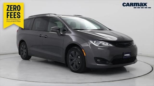 2019 Chrysler Pacifica Hybrid Limited for sale in Bakersfield, CA