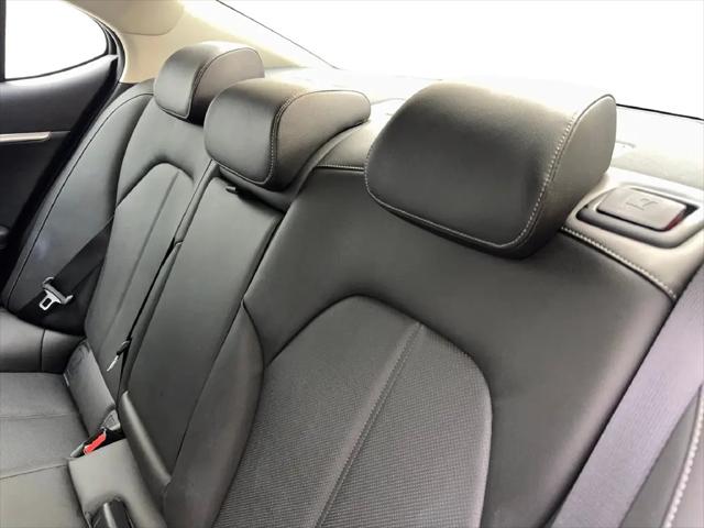2026 Genesis G70 2.5T RWD