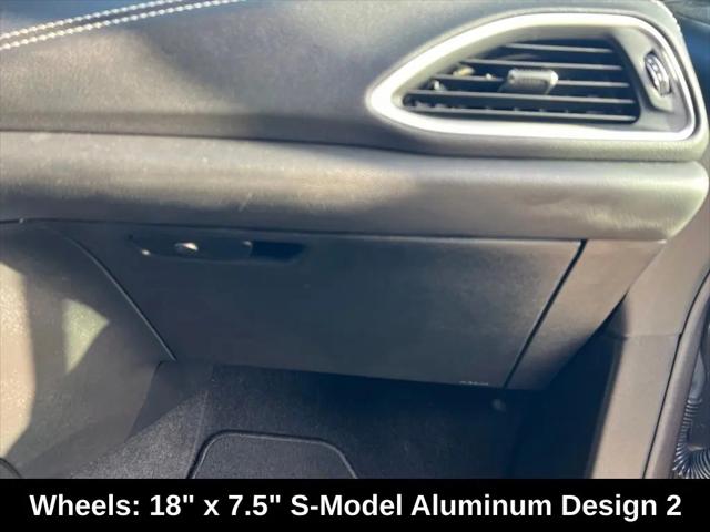 2021 Chrysler Pacifica Touring