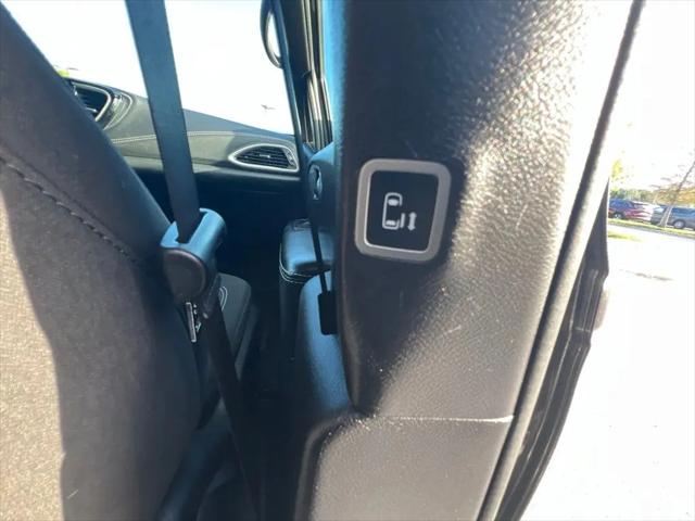 2021 Chrysler Pacifica Touring