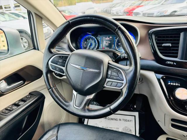 2017 Chrysler Pacifica Touring-L