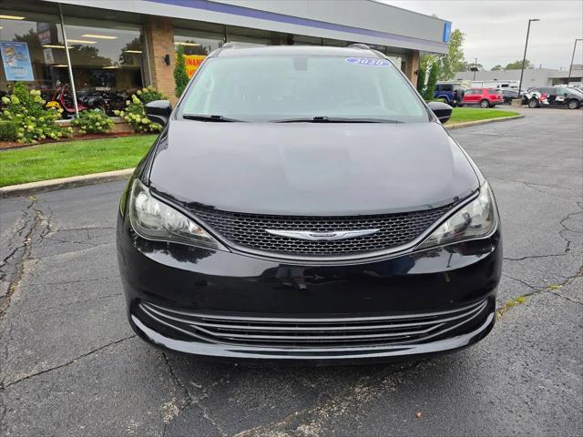 2020 Chrysler Voyager LXI