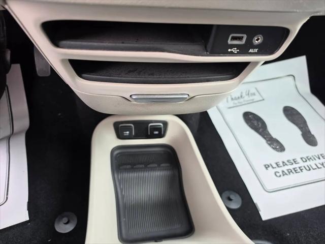 2020 Chrysler Voyager LXI