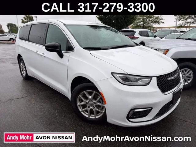 2025 Chrysler Pacifica Select for sale in Avon, IN