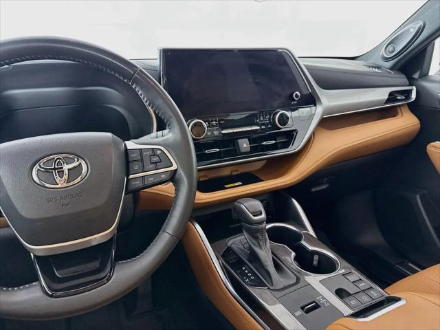 2023 Toyota Highlander Platinum