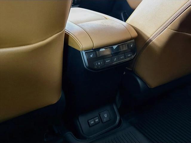 2023 Toyota Highlander Platinum