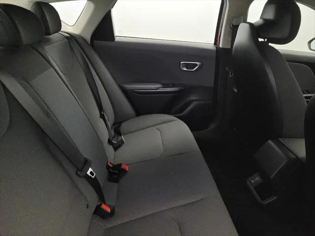 2025 Kia K4 LXS