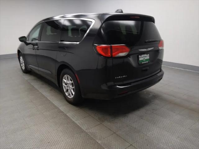2017 Chrysler Pacifica LX