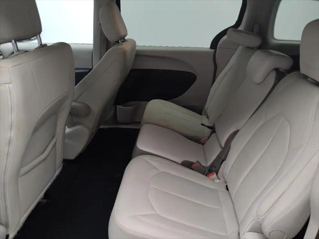 2017 Chrysler Pacifica LX