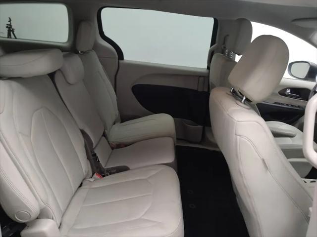 2017 Chrysler Pacifica LX