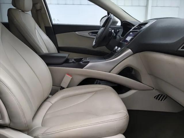 2020 Lincoln Nautilus Standard
