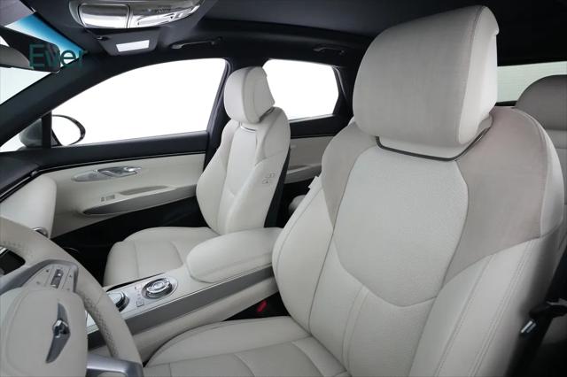 2023 Genesis GV70 Advanced AWD