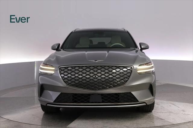 2023 Genesis GV70 Advanced AWD