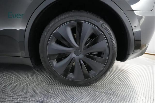 2025 Tesla Model Y Long Range Dual Motor Rear-Wheel Drive