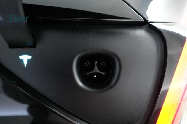 2025 Tesla Model Y Long Range Dual Motor Rear-Wheel Drive