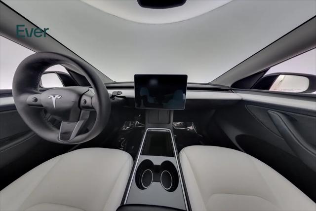 2025 Tesla Model Y Long Range Dual Motor Rear-Wheel Drive