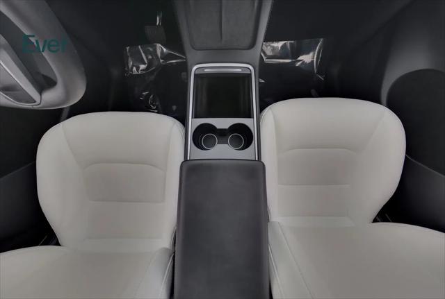 2025 Tesla Model Y Long Range Dual Motor Rear-Wheel Drive