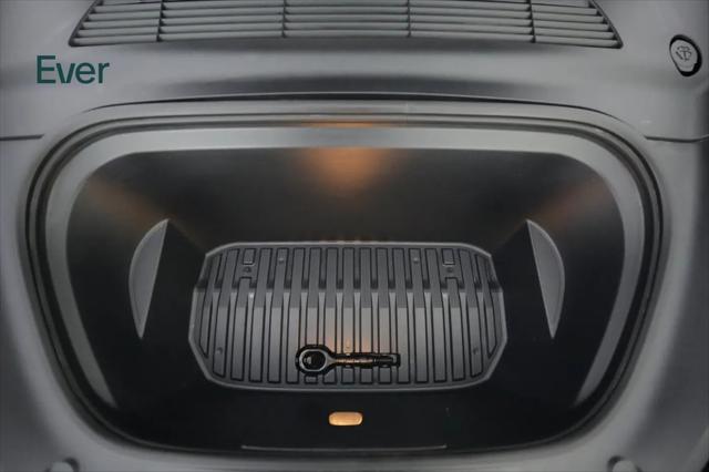2025 Tesla Model Y Long Range Dual Motor Rear-Wheel Drive