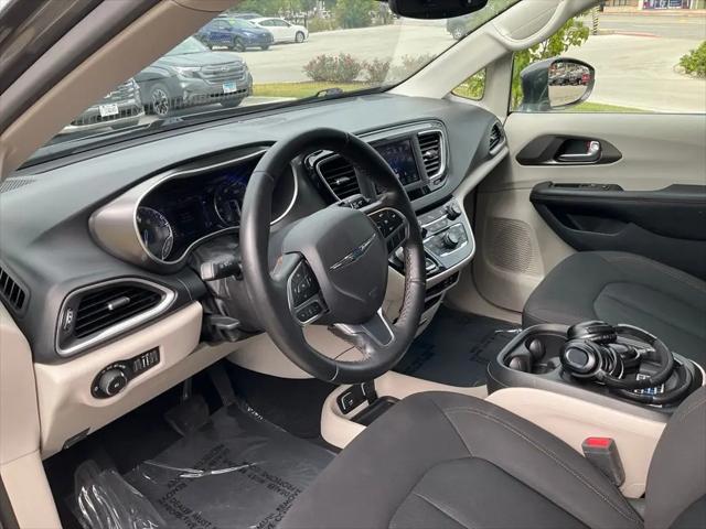2020 Chrysler Pacifica Touring