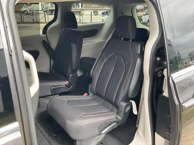 2020 Chrysler Pacifica Touring