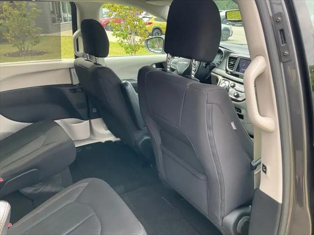 2020 Chrysler Pacifica Touring