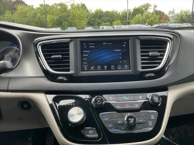 2020 Chrysler Pacifica Touring