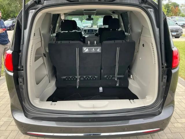 2020 Chrysler Pacifica Touring