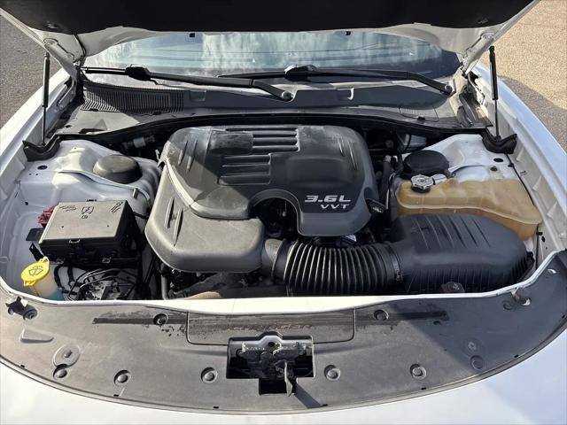 2016 Dodge Charger SE