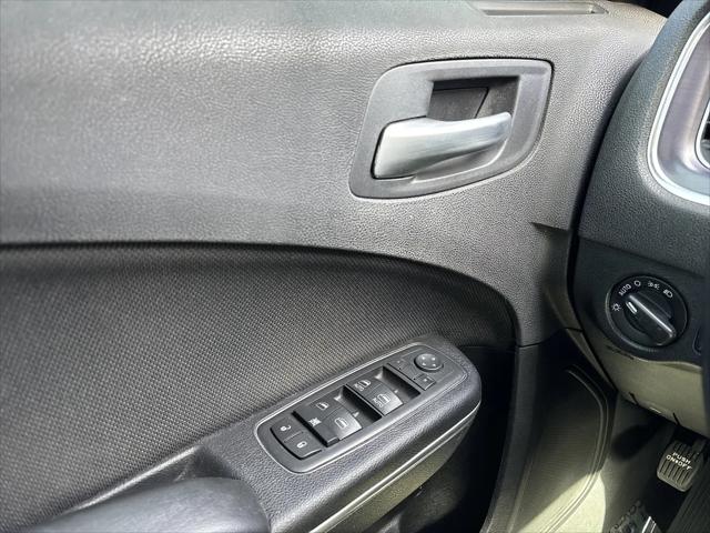 2016 Dodge Charger SE