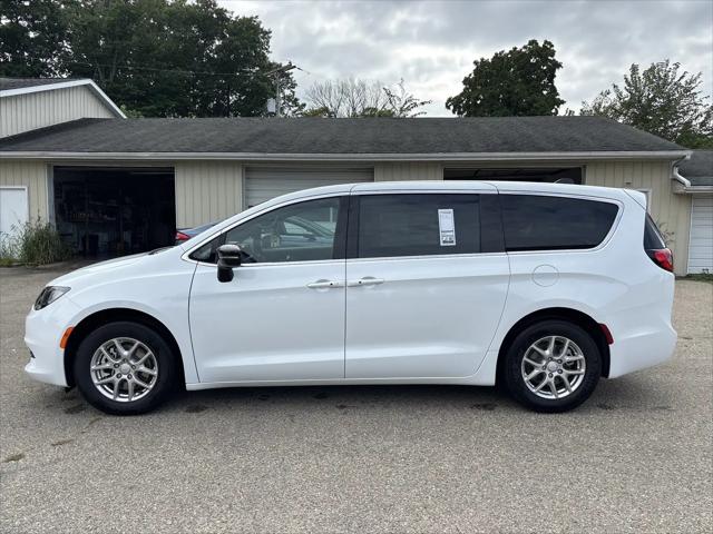 2027 Chrysler Pacifica LX
