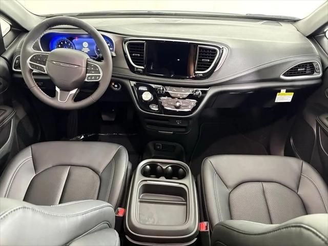 2027 Chrysler Pacifica LX