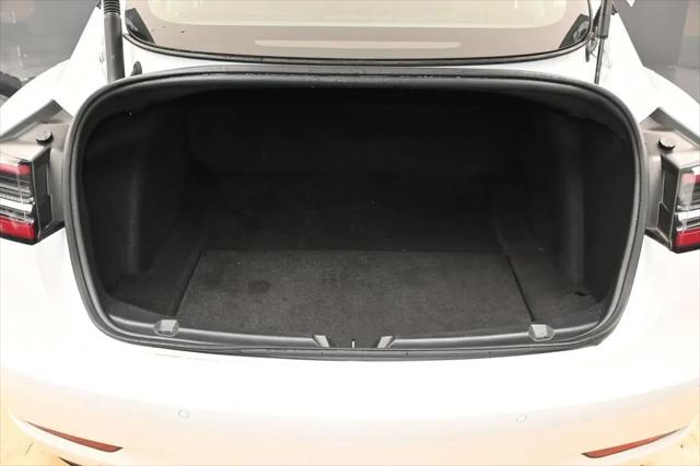2021 Tesla Model 3 Standard Range Plus Rear-Wheel Drive