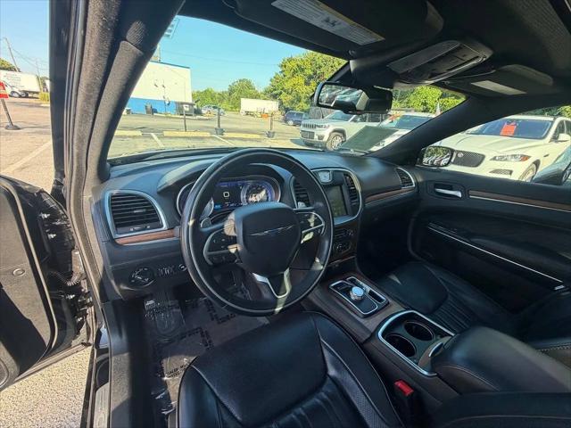 2016 Chrysler 300 Platinum