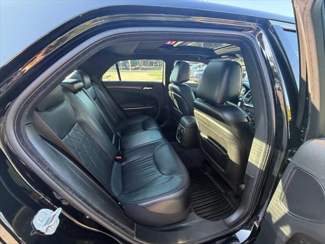 2016 Chrysler 300 Platinum